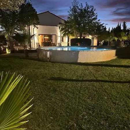 1070 Vila Agde